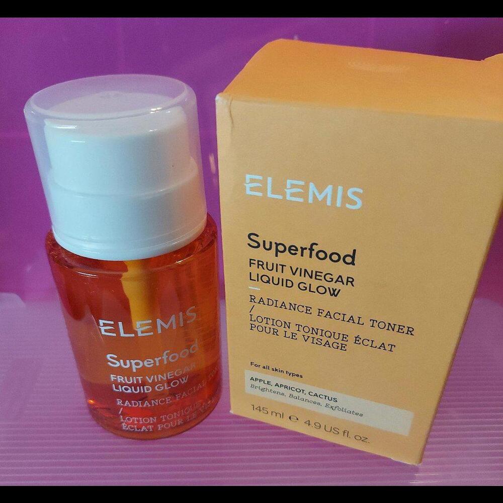Elemis Superfood fruit vinegar liquid glow facial toner